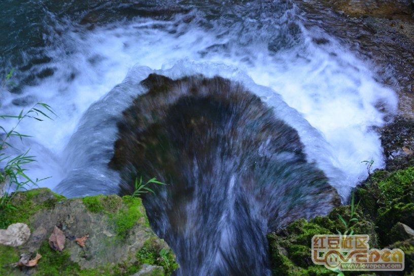 腊月三十除夕夜,“守完岁别急睡,枕下两物来年富”,指哪2物?