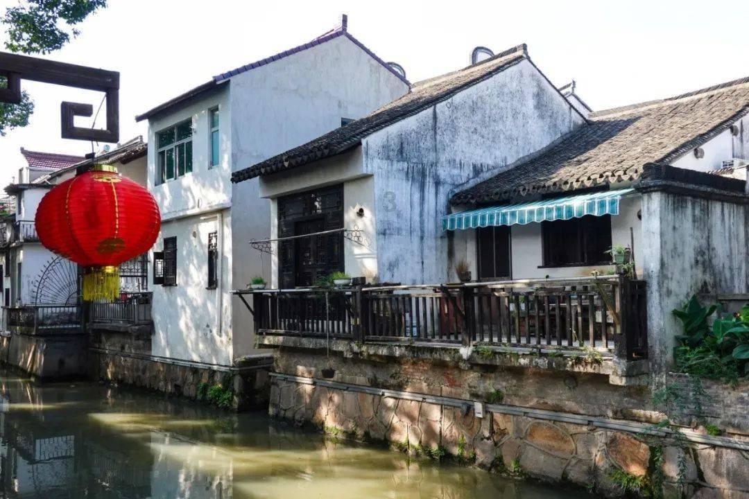 内线对决!范子铭战旧主砍18+13 焦泊乔14分展现天赋