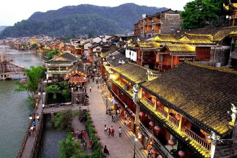 长乐区委书记现场推进综保区征迁工作:深入一线“点对点”协调解决 以实际行动换取群众支持